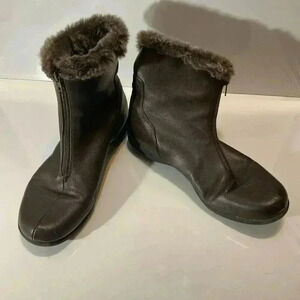 FlexStep faux leather boot Lizzy, zip, faux fur, winter boots,women’s size 8.5